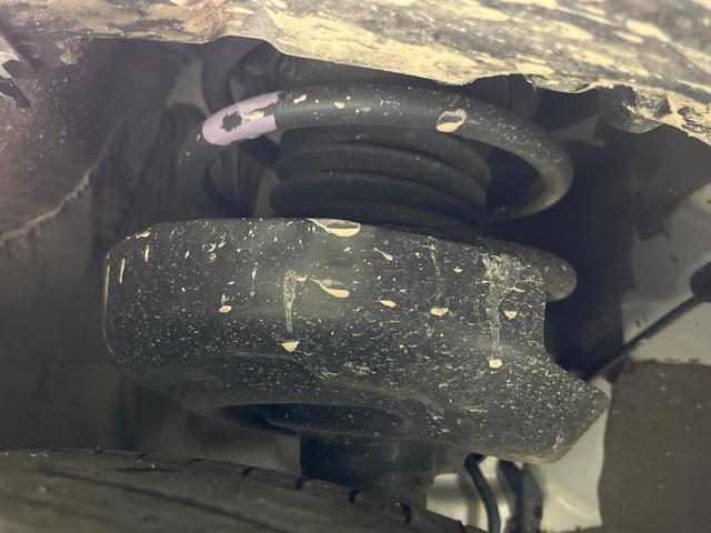 プリウス Z ガラスルーフ 純正12.3インチメモリーナビ 全周囲カメラ AC100V電源 トヨタセーフティセンス レーダークルーズ 禁煙車 電動リアゲート ハーフレザーシート 前席シートエアコン パワーシート(29枚目)