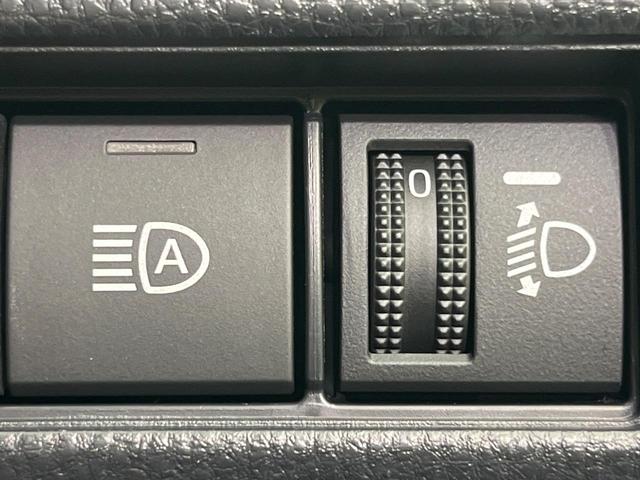 プリウス Z ガラスルーフ 純正12.3インチメモリーナビ 全周囲カメラ AC100V電源 トヨタセーフティセンス レーダークルーズ 禁煙車 電動リアゲート ハーフレザーシート 前席シートエアコン パワーシート(45枚目)