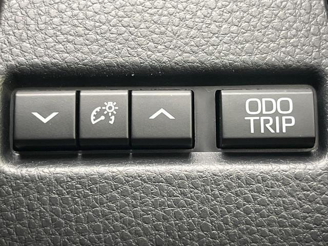 プリウス Z ガラスルーフ 純正12.3インチメモリーナビ 全周囲カメラ AC100V電源 トヨタセーフティセンス レーダークルーズ 禁煙車 電動リアゲート ハーフレザーシート 前席シートエアコン パワーシート(49枚目)