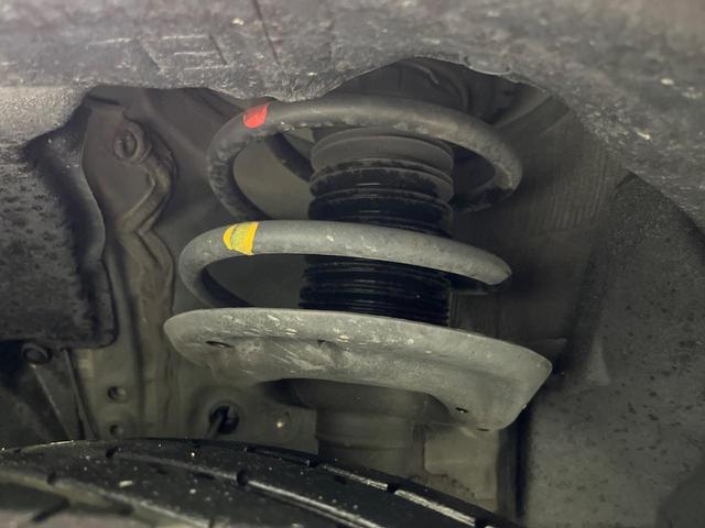 ハリアー Z レザーパッケージ パノラマルーフ 12.3型ナビ 全周囲カメラ JBLサウンド 衝突被害軽減システム レーダークルーズ 禁煙車 電動リアゲート レザーシート 前席シートエアコン ドラレコ コーナーセンサー LEDヘッド(20枚目)