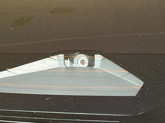 ヤリスクロス ハイブリッドZ 純正8型ナビ 全周囲カメラ 衝突被害軽減システム レーダークルーズ 禁煙車 ハーフレザーシート パワーシート ドラレコ コーナーセンサー LEDヘッド ビルトインETC 純正18インチアルミ(22枚目)