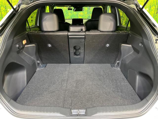 ヤリスクロス ハイブリッドZ 純正8型ナビ 全周囲カメラ 衝突被害軽減システム レーダークルーズ 禁煙車 ハーフレザーシート パワーシート ドラレコ コーナーセンサー LEDヘッド ビルトインETC 純正18インチアルミ(41枚目)