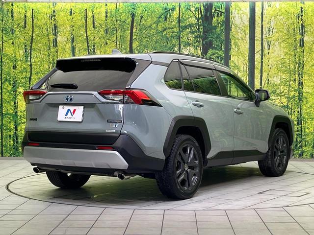 RAV4 ハイブリッドアドベンチャー 4WD SDナビ 全周囲カメラ 衝突被害軽減システム レーダークルーズ 禁煙車 ハーフレザーシート 前席シートエアコン パワーシート ドラレコ コーナーセンサー スマートキー LEDヘッド(17枚目)
