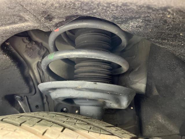 RAV4 ハイブリッドアドベンチャー 4WD SDナビ 全周囲カメラ 衝突被害軽減システム レーダークルーズ 禁煙車 ハーフレザーシート 前席シートエアコン パワーシート ドラレコ コーナーセンサー スマートキー LEDヘッド(20枚目)