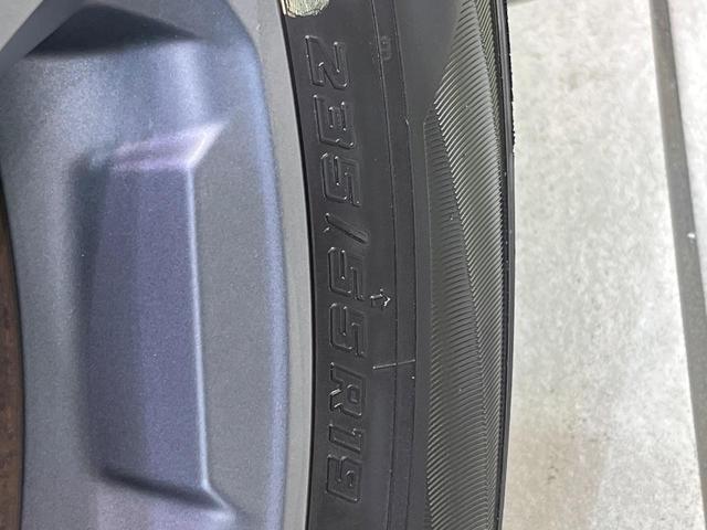 RAV4 ハイブリッドアドベンチャー 4WD SDナビ 全周囲カメラ 衝突被害軽減システム レーダークルーズ 禁煙車 ハーフレザーシート 前席シートエアコン パワーシート ドラレコ コーナーセンサー スマートキー LEDヘッド(27枚目)