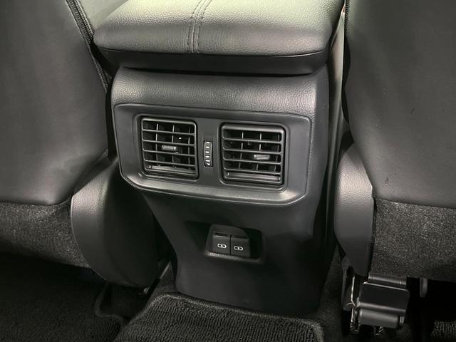 RAV4 ハイブリッドアドベンチャー 4WD SDナビ 全周囲カメラ 衝突被害軽減システム レーダークルーズ 禁煙車 ハーフレザーシート 前席シートエアコン パワーシート ドラレコ コーナーセンサー スマートキー LEDヘッド(34枚目)
