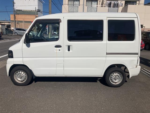 クリッパーバン  AT 両側スライドドア エアコン 運転席エアバッグ 助手席エアバッグ ラジオ リアフィルム フルフラット(5枚目)