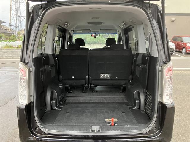 ステップワゴンスパーダ Z ドライブレコーダー ETC 全周囲カメラ ナビ TV 両側電動スライドドア オートライト HID スマートキー 電動格納ミラー 後席モニター 3列シート CVT アルミホイール CD(11枚目)