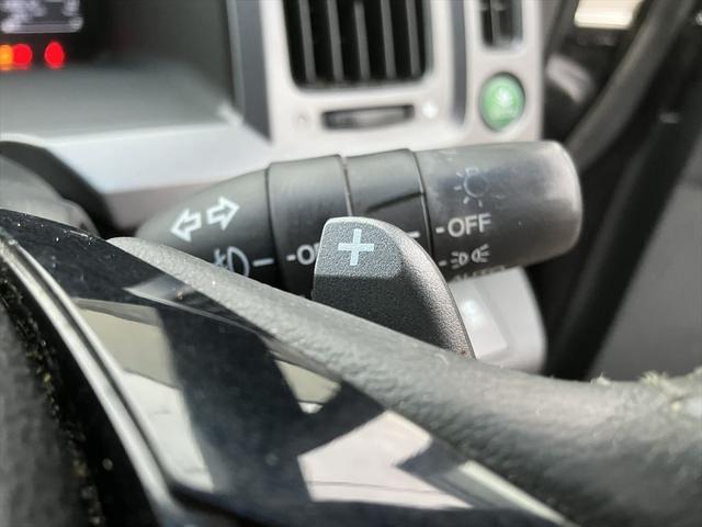 ステップワゴンスパーダ Z ドライブレコーダー ETC 全周囲カメラ ナビ TV 両側電動スライドドア オートライト HID スマートキー 電動格納ミラー 後席モニター 3列シート CVT アルミホイール CD(18枚目)