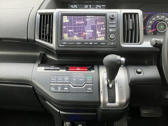 ステップワゴンスパーダ Z ドライブレコーダー ETC 全周囲カメラ ナビ TV 両側電動スライドドア オートライト HID スマートキー 電動格納ミラー 後席モニター 3列シート CVT アルミホイール CD(25枚目)