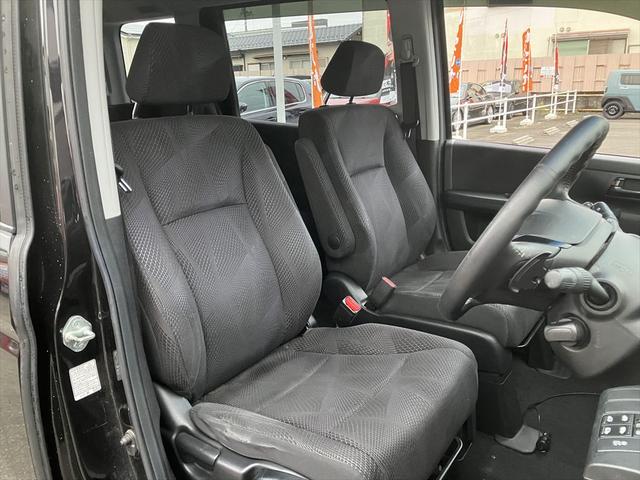 ステップワゴンスパーダ Z ドライブレコーダー ETC 全周囲カメラ ナビ TV 両側電動スライドドア オートライト HID スマートキー 電動格納ミラー 後席モニター 3列シート CVT アルミホイール CD(40枚目)