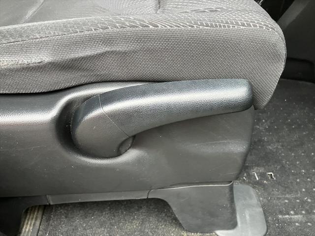 ステップワゴンスパーダ Z ドライブレコーダー ETC 全周囲カメラ ナビ TV 両側電動スライドドア オートライト HID スマートキー 電動格納ミラー 後席モニター 3列シート CVT アルミホイール CD(46枚目)