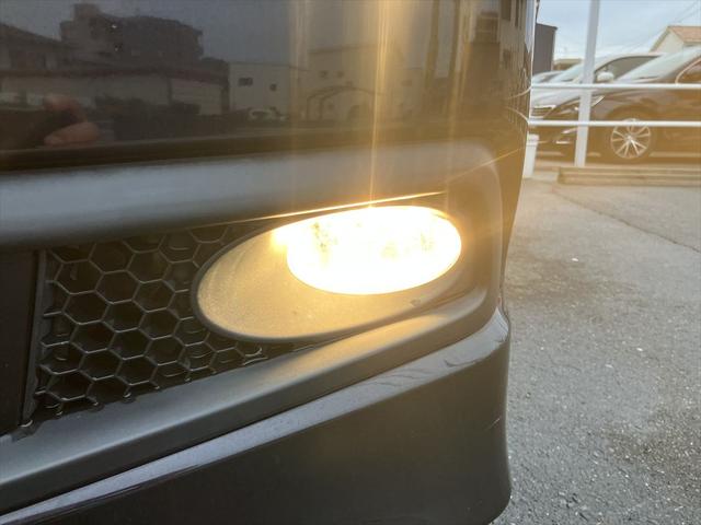 ステップワゴンスパーダ Z ドライブレコーダー ETC 全周囲カメラ ナビ TV 両側電動スライドドア オートライト HID スマートキー 電動格納ミラー 後席モニター 3列シート CVT アルミホイール CD(50枚目)