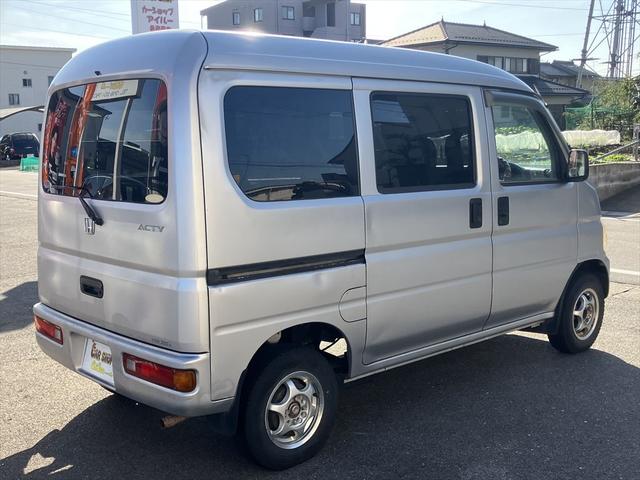 シフトレバー。ぜひ一度お客様の目で確認してください。