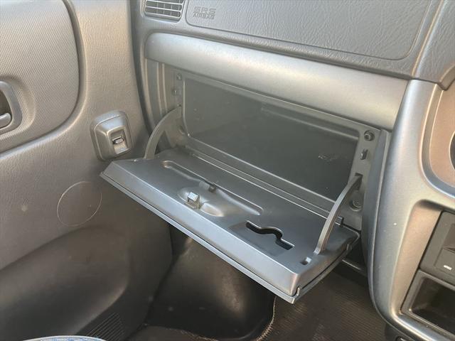 この度は当店のお車をご覧になっていただき、誠にありがとうございます。ぜひじっくりとご検討下さい。気軽にお問合せ・お見積りお待ちしております。