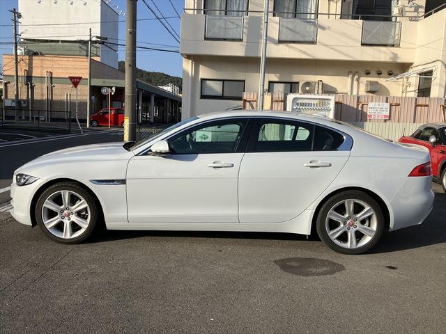 XE XE アドバンテージエディション ドライブレコーダー クリアランスソナー レーンアシスト オートクルーズコントロール バックカメラ アルミホイール HID AT スマートキー アイドリングストップ 盗難防止システム パワーシート(5枚目)