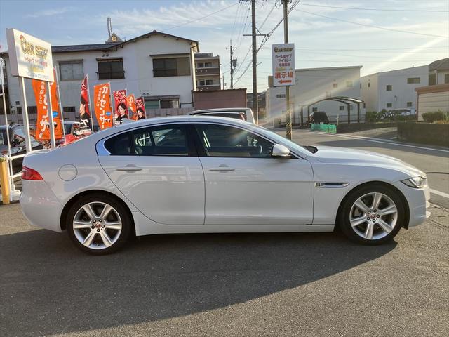 XE XE アドバンテージエディション ドライブレコーダー クリアランスソナー レーンアシスト オートクルーズコントロール バックカメラ アルミホイール HID AT スマートキー アイドリングストップ 盗難防止システム パワーシート(9枚目)