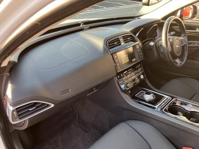 XE XE アドバンテージエディション ドライブレコーダー クリアランスソナー レーンアシスト オートクルーズコントロール バックカメラ アルミホイール HID AT スマートキー アイドリングストップ 盗難防止システム パワーシート(21枚目)