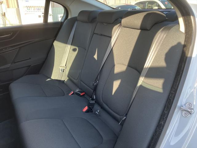 XE XE アドバンテージエディション ドライブレコーダー クリアランスソナー レーンアシスト オートクルーズコントロール バックカメラ アルミホイール HID AT スマートキー アイドリングストップ 盗難防止システム パワーシート(39枚目)