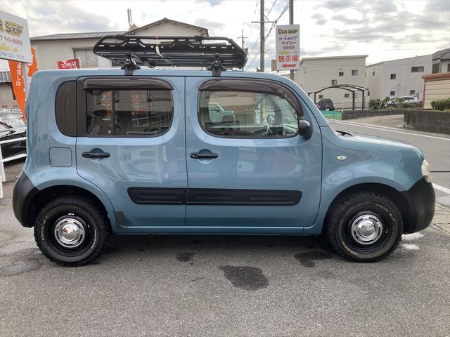 キューブ １５Ｘ　インディゴセレクション　社外ＡＷ　ブロックタイヤ　ルーフラック　ドラレコ　ＥＴＣ　スマートキー　プッシュスタート　ＣＶＴ　盗難防止システム　衝突安全ボディ　ベンチシート　ディスプレイオーディオ　ＵＳＢ　Ｂｌｕｅｔｏｏｔｈ（9枚目）