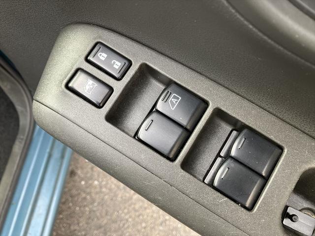 キューブ １５Ｘ　インディゴセレクション　社外ＡＷ　ブロックタイヤ　ルーフラック　ドラレコ　ＥＴＣ　スマートキー　プッシュスタート　ＣＶＴ　盗難防止システム　衝突安全ボディ　ベンチシート　ディスプレイオーディオ　ＵＳＢ　Ｂｌｕｅｔｏｏｔｈ（26枚目）