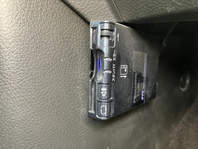 キューブ １５Ｘ　インディゴセレクション　社外ＡＷ　ブロックタイヤ　ルーフラック　ドラレコ　ＥＴＣ　スマートキー　プッシュスタート　ＣＶＴ　盗難防止システム　衝突安全ボディ　ベンチシート　ディスプレイオーディオ　ＵＳＢ　Ｂｌｕｅｔｏｏｔｈ（28枚目）