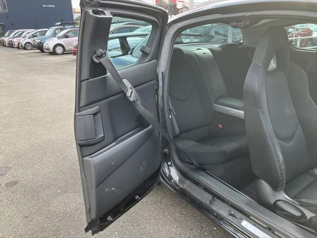 ＲＸ－８ ベースグレード　ＥＴＣ　Ｂカメラ　ナビ　ＴＶ　５ＭＴ　ＨＩＤ　電格ミラー　アルミホイール　盗難防止システム　衝突安全ボディ　ＡＢＳ　ＣＤ　ＤＶＤ再生　ＵＳＢ　Ａ／Ｃ　ＭＯＭＯステアリング　リアスポイラー　社外マフラー（40枚目）