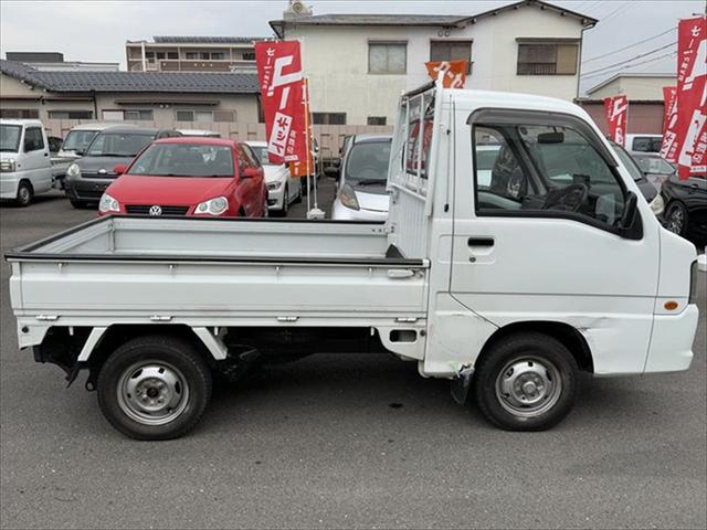 サンバートラック ＴＢ　プロフェッショナル　４ＷＤ　５ＭＴ　ナビ　エアコン　運転席エアバッグ（9枚目）