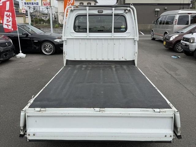 サンバートラック ＴＢ　プロフェッショナル　４ＷＤ　５ＭＴ　ナビ　エアコン　運転席エアバッグ（11枚目）