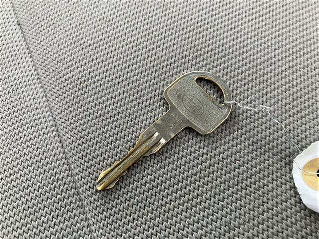 サンバートラック ＴＢ　プロフェッショナル　４ＷＤ　５ＭＴ　ナビ　エアコン　運転席エアバッグ（29枚目）