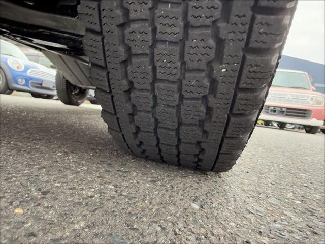 サンバートラック ＴＢ　プロフェッショナル　４ＷＤ　５ＭＴ　ナビ　エアコン　運転席エアバッグ（48枚目）