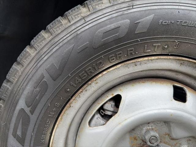 サンバートラック ＴＢ　プロフェッショナル　４ＷＤ　５ＭＴ　ナビ　エアコン　運転席エアバッグ（49枚目）