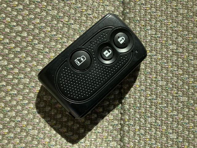 タント Ｘ　スマートセレクションＳＡ　両側スライド・片側電動　衝突被害軽減システム　オートライト　スマートキー　アイドリングストップ　電動格納ミラー　ベンチシート　ＣＶＴ　盗難防止システム　ＡＢＳ　ＥＳＣ　ＣＤ　ＭＤ　衝突安全ボディ（28枚目）