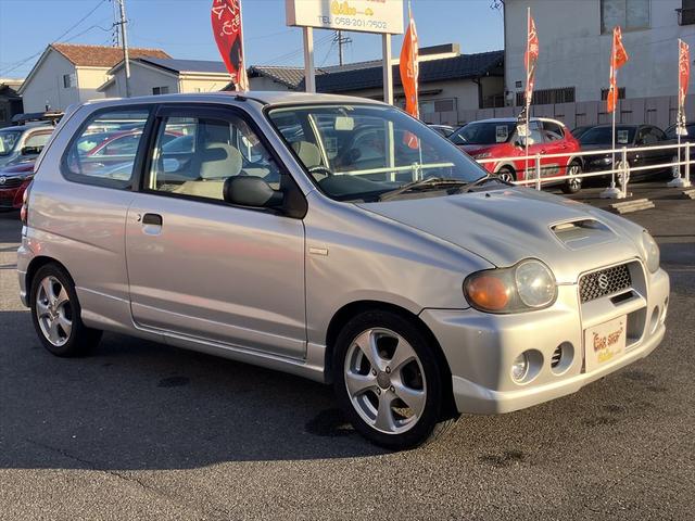 アルト Ｖｓ改　ワークス仕様　ターボエンジン乗換車　　５ＭＴ　パワーステアリング　アルミホイール　社外マフラー　ローダウン　リアスポイラーＥＴＣ　ナビ　ＴＶ　Ｂｌｕｅｔｏｏｔｈ　衝突安全ボディ（2枚目）