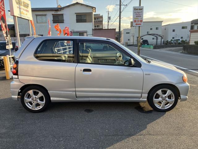アルト Ｖｓ改　ワークス仕様　ターボエンジン乗換車　　５ＭＴ　パワーステアリング　アルミホイール　社外マフラー　ローダウン　リアスポイラーＥＴＣ　ナビ　ＴＶ　Ｂｌｕｅｔｏｏｔｈ　衝突安全ボディ（9枚目）