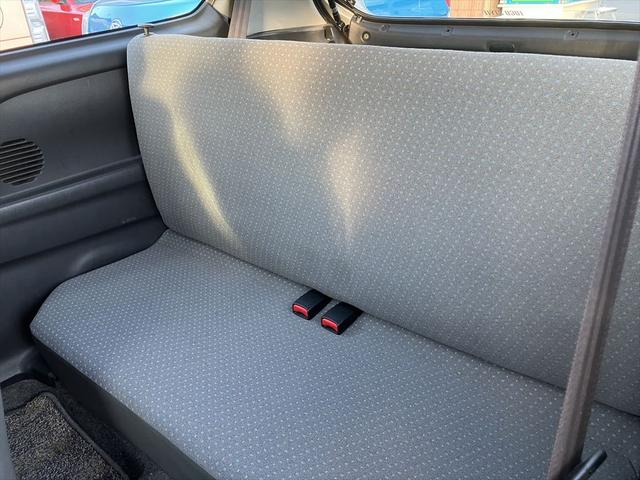 アルト Ｖｓ改　ワークス仕様　ターボエンジン乗換車　　５ＭＴ　パワーステアリング　アルミホイール　社外マフラー　ローダウン　リアスポイラーＥＴＣ　ナビ　ＴＶ　Ｂｌｕｅｔｏｏｔｈ　衝突安全ボディ（30枚目）