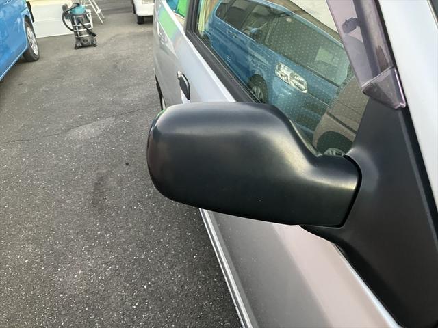 アルト Ｖｓ改　ワークス仕様　ターボエンジン乗換車　　５ＭＴ　パワーステアリング　アルミホイール　社外マフラー　ローダウン　リアスポイラーＥＴＣ　ナビ　ＴＶ　Ｂｌｕｅｔｏｏｔｈ　衝突安全ボディ（35枚目）