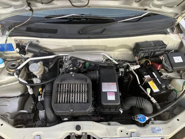 アルト Ｖｓ改　ワークス仕様　ターボエンジン乗換車　　５ＭＴ　パワーステアリング　アルミホイール　社外マフラー　ローダウン　リアスポイラーＥＴＣ　ナビ　ＴＶ　Ｂｌｕｅｔｏｏｔｈ　衝突安全ボディ（41枚目）