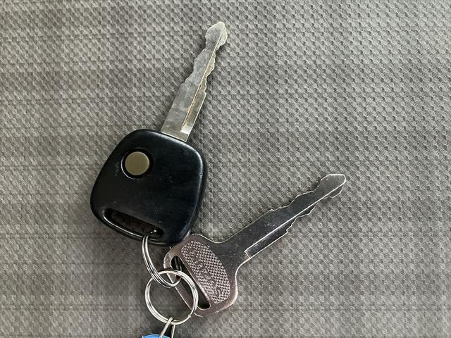 エブリイ PA 4WD AT ナビ 両側スライドドア キーレスエントリー アルミホイール エアコン パワーステアリング パワーウィンドウ 運転席エアバッグ 助手席エアバッグ CD(28枚目)