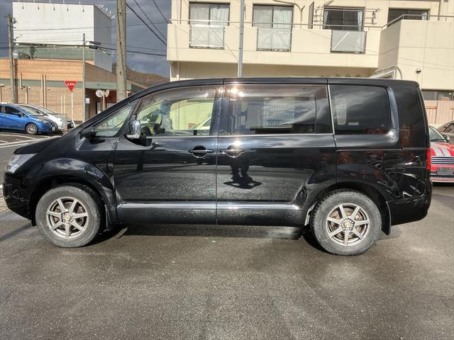 デリカD:5 M ドライブレコーダー ETC バックカメラ ナビ TV 両側スライド・片側電動 オートライト HID スマートキー アイドリングストップ 電動格納ミラー 3列シート CVT アルミホイール CD(5枚目)