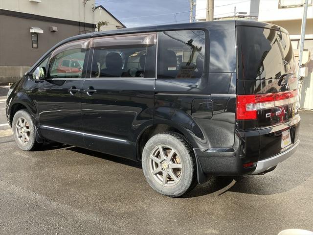 デリカD:5 M ドライブレコーダー ETC バックカメラ ナビ TV 両側スライド・片側電動 オートライト HID スマートキー アイドリングストップ 電動格納ミラー 3列シート CVT アルミホイール CD(8枚目)