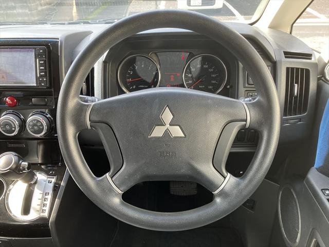 デリカD:5 M ドライブレコーダー ETC バックカメラ ナビ TV 両側スライド・片側電動 オートライト HID スマートキー アイドリングストップ 電動格納ミラー 3列シート CVT アルミホイール CD(13枚目)