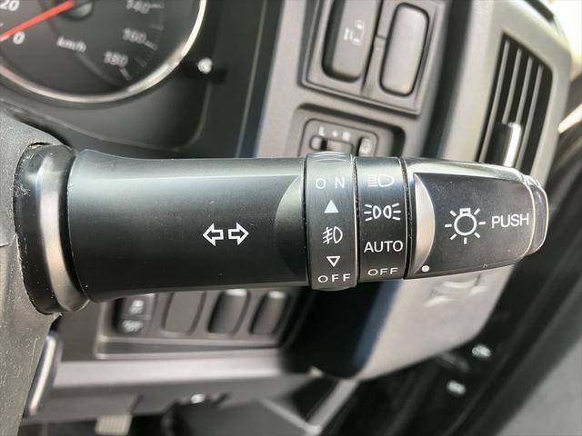 デリカD:5 M ドライブレコーダー ETC バックカメラ ナビ TV 両側スライド・片側電動 オートライト HID スマートキー アイドリングストップ 電動格納ミラー 3列シート CVT アルミホイール CD(16枚目)