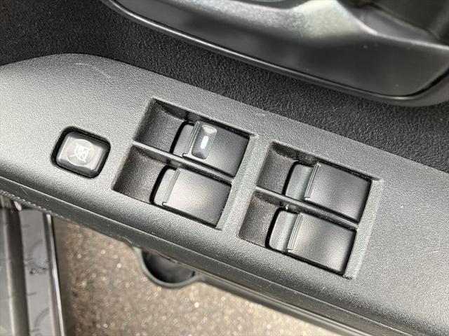 デリカD:5 M ドライブレコーダー ETC バックカメラ ナビ TV 両側スライド・片側電動 オートライト HID スマートキー アイドリングストップ 電動格納ミラー 3列シート CVT アルミホイール CD(31枚目)