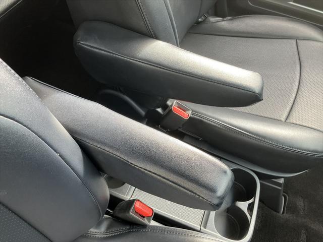 デリカD:5 M ドライブレコーダー ETC バックカメラ ナビ TV 両側スライド・片側電動 オートライト HID スマートキー アイドリングストップ 電動格納ミラー 3列シート CVT アルミホイール CD(41枚目)