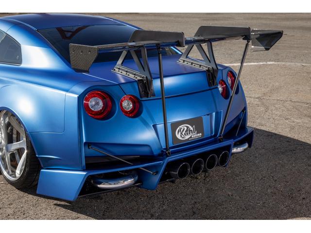 ブラックエディション 東京オートサロン出展車両 コンプリートカー フルカスタムコンプリート AIRFORCE エアサスペンション KRONE 鍛造ホイール ワイドボディー(14枚目)