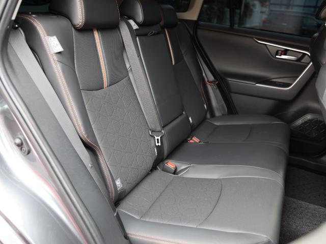 ＲＡＶ４ アドベンチャー　ＫＵＨＬ　クールレーシング　ＶＲＡＲＶＡ　ブラーバ　ＭＡＲＳ　ボディーキット　デジタルインナーミラー　パノラマムーンルーフ　ディスプレイオーディオ　ＥＴＣ２．０　ＡＣＣ　イージーアップ　１７インチＡＷ（29枚目）