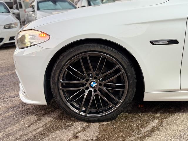 BMW 5 SERIES 523D BLUE PERFORMANCE TOURING M-SPORT PACKAGE