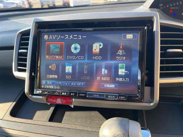 フリード Ｇ　ジャストセレクション　ドライブレコーダー　ＥＴＣ　ナビ　ＴＶ　両側電動スライドドア　スマートキー　電動格納ミラー　３列シート　ウォークスルー　ＣＶＴ　ＣＤ　ＤＶＤ再生　ＵＳＢ　Ｂｌｕｅｔｏｏｔｈ　盗難防止システム（6枚目）