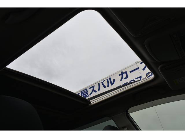 フォレスター Ｐｒｅｍｉｕｍ　ＥｙｅＳｉｇｈｔ搭載車　　サンルーフ　パナＳＤナビ　フルセグ　ルーフレール　ドラレコ　パワーシート　シートヒーター　パワーリヤゲート（12枚目）